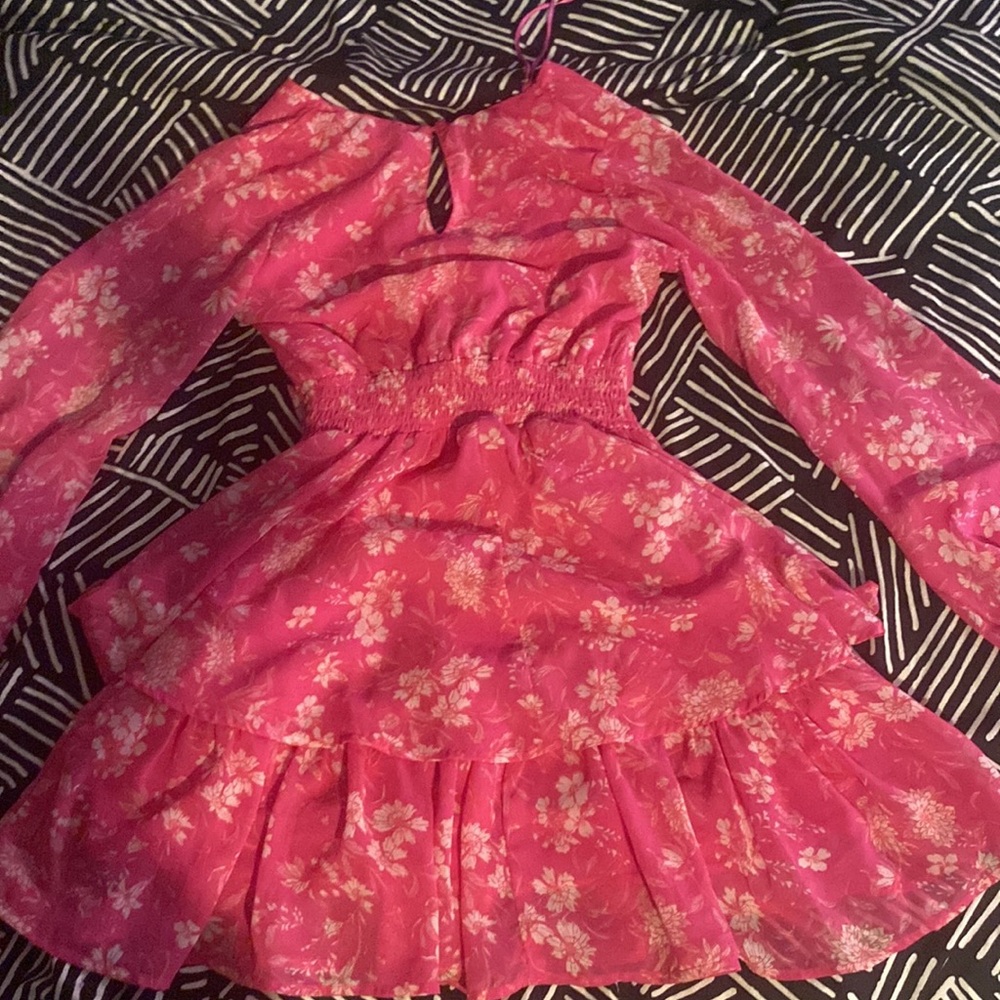 Cute pink flower dress!!